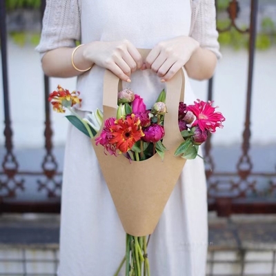 Porti via il fiore della carta kraft insacca la borsa di Bouquet Handle Flower del fiorista della pianta