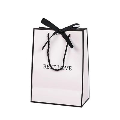 borsa nera del regalo di Libro Bianco di colore di contrasto 140gsm con la maniglia della spina di pesce